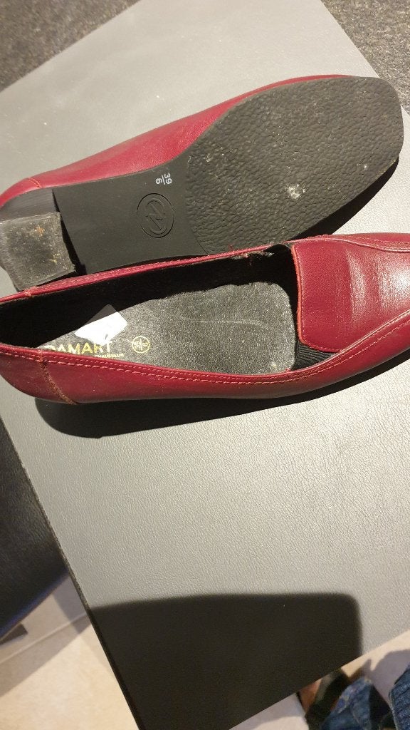 1 PAIRE DE CHAUSSURES BORDEAUX POUR FEMME, Vêtements | Femmes, Chaussures, Enlèvement ou Envoi, Autres couleurs, Porté, Chaussures basses