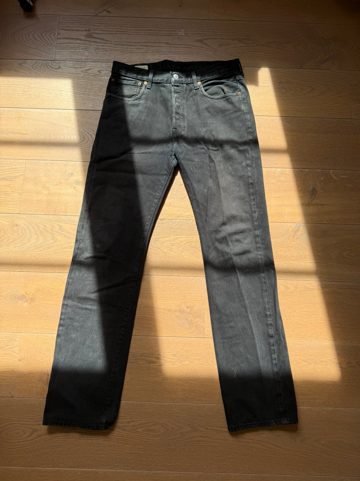 Jeans 501 Levi‘s, Envoi, Comme neuf, Noir, W33 - W34 (confection 48/50)
