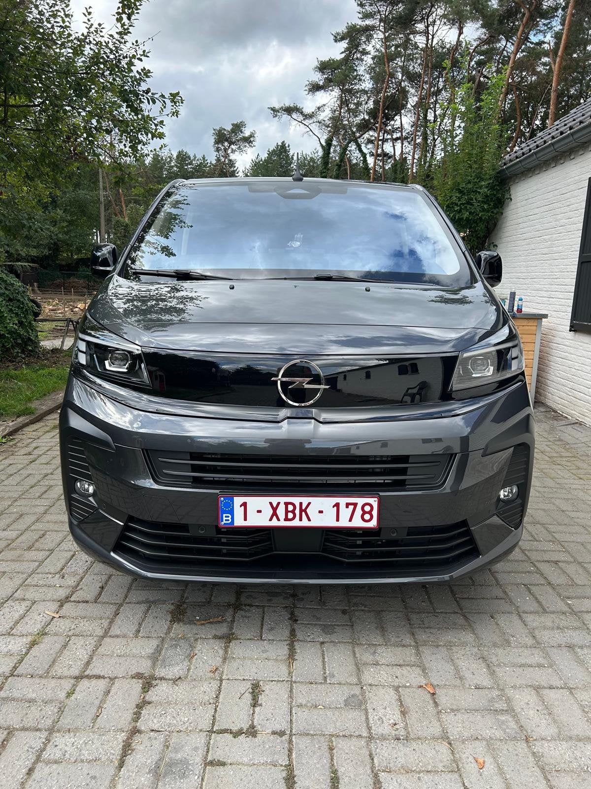 Opel Vivaro à seulement 10200 km en parfait état, Autos, Achat, Euro 6, 2184 cm³, Automatique