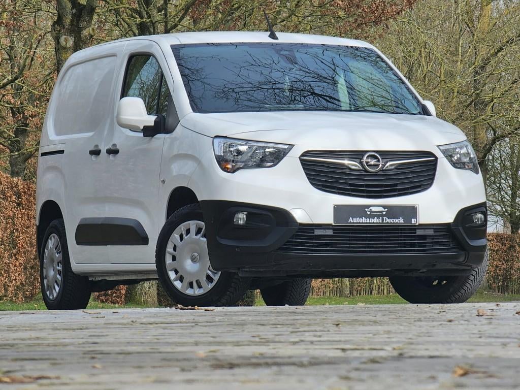 Opel combo 1.5 diesel | BTW | ZETEL STUURVERWARMING, Auto's, Bestelwagens en Lichte vracht, Voorwielaandrijving, Stof, Wit, Bedrijf