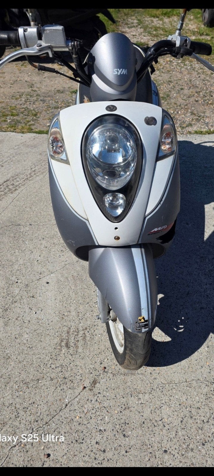 Carburateur Sym Mio 50cc et de nombreuses autres pièces vend, Enlèvement ou Envoi, Carburateur