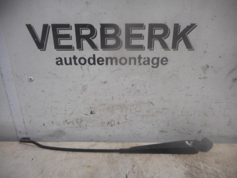 RUITENWISSERARM LINKS VOOR Ford Fiesta 3 (89fg17526a2a), Auto-onderdelen, Gebruikt, Henry-Ford-Straße  1
50735  Köln, DE, Ford-Werke GmbH