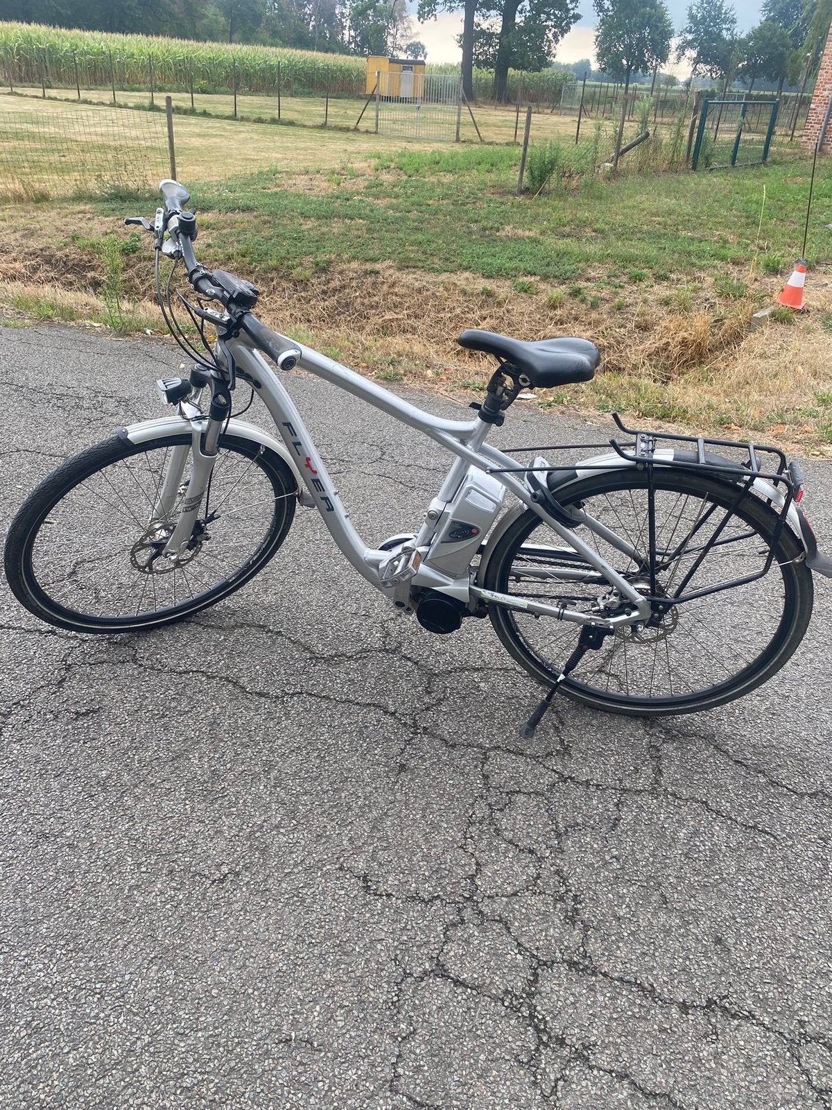 Elektrische fiets flyer, Fietsen en Brommers, Fietsen | Vouwfietsen, Ophalen, Zo goed als nieuw