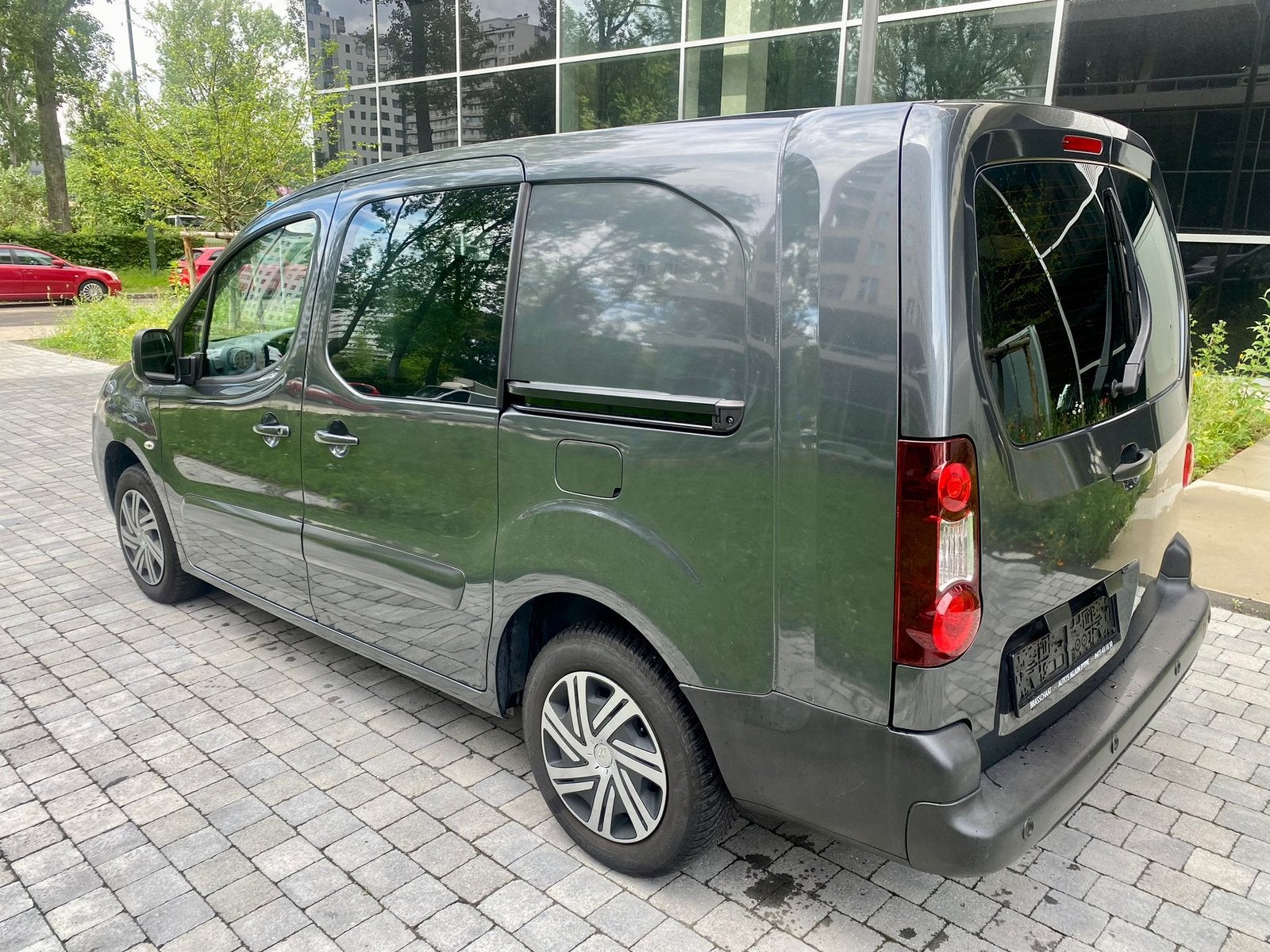 Citroën Berlingo MAXI 1.6 HDI 100 PK’ Full’, Voorwielaandrijving, Stof, 4 cilinders, Particulier