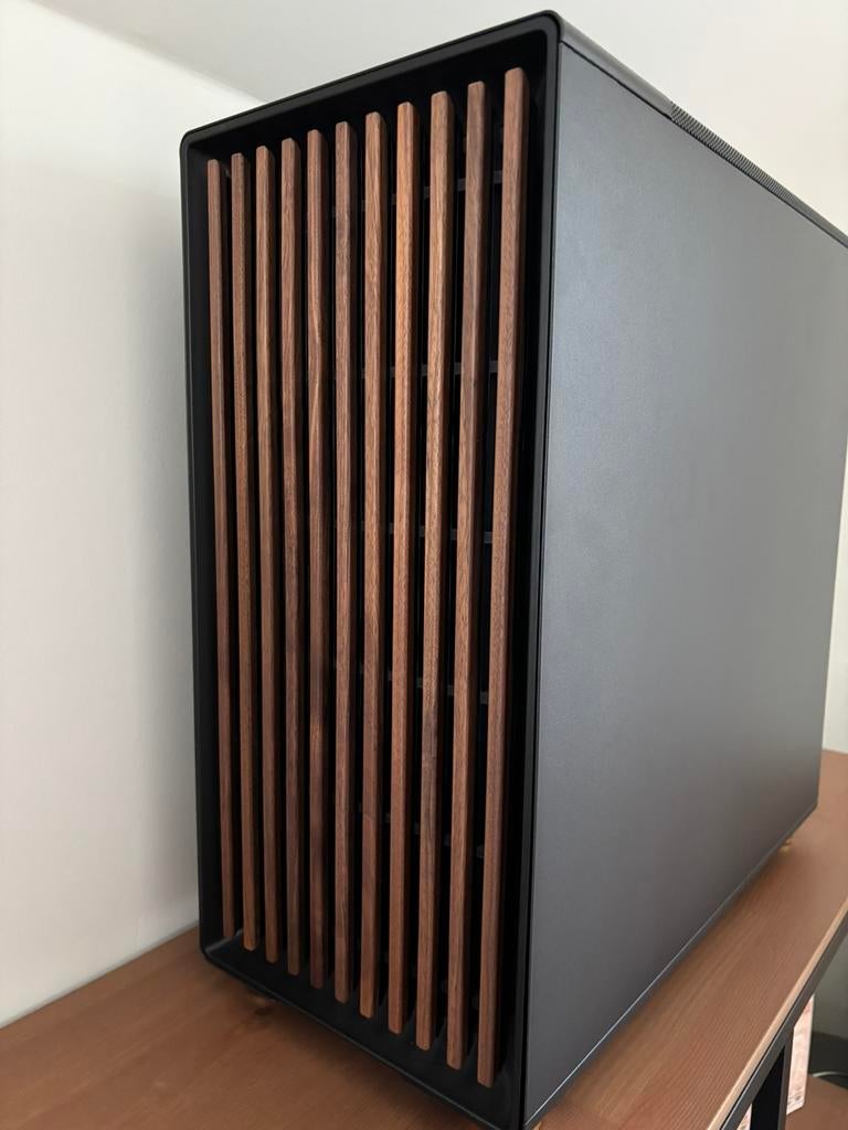 Fractal North XL, Ophalen of Verzenden, Zo goed als nieuw