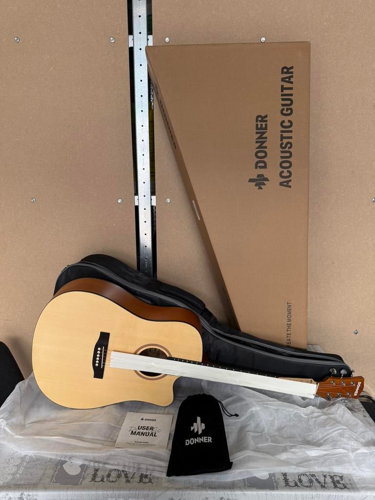 Acoustic guitar DAD 140c, Muziek en Instrumenten, Snaarinstrumenten | Gitaren | Akoestisch, Ophalen, Nieuw