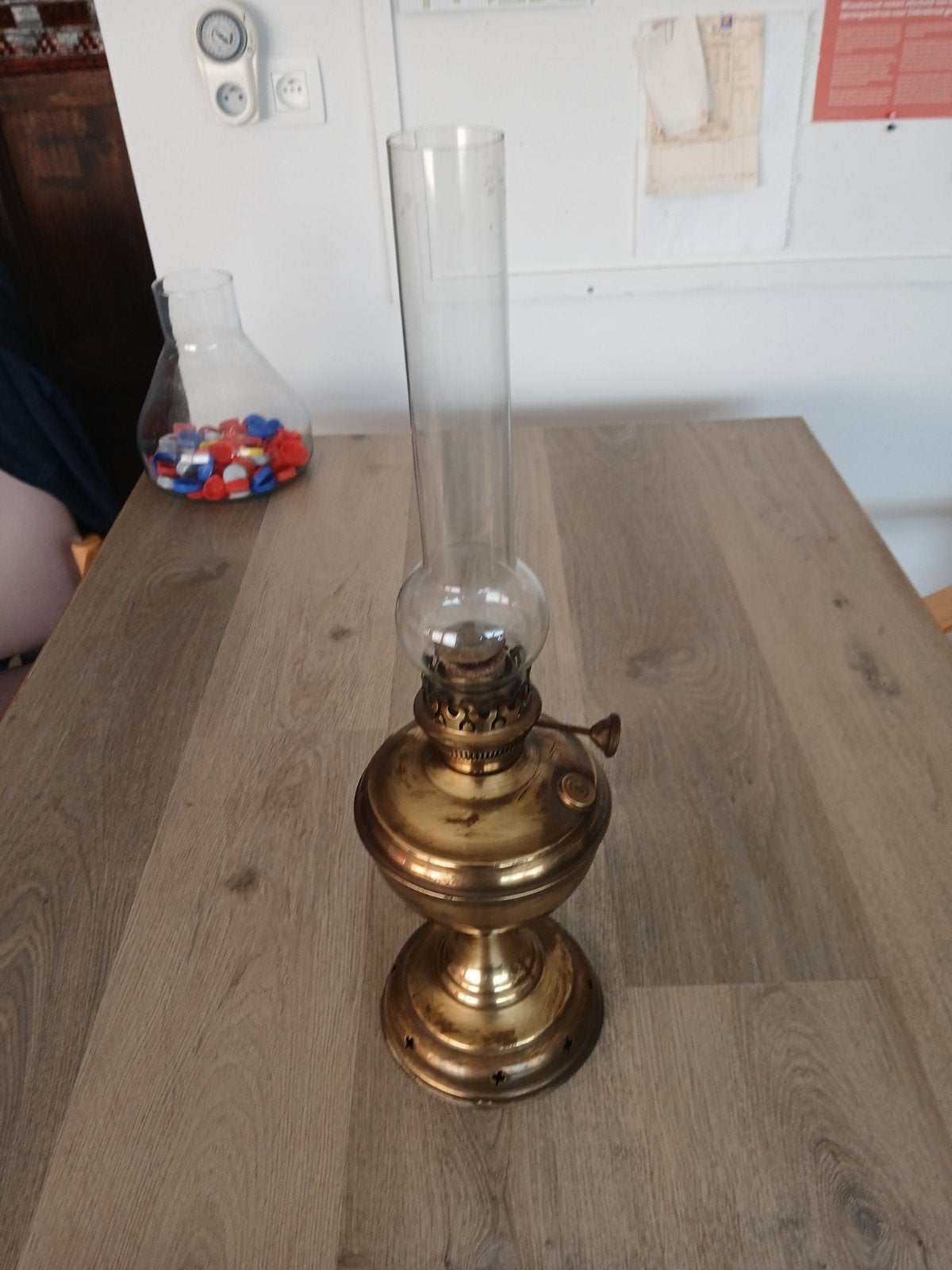 Antieke olielamp, Ophalen