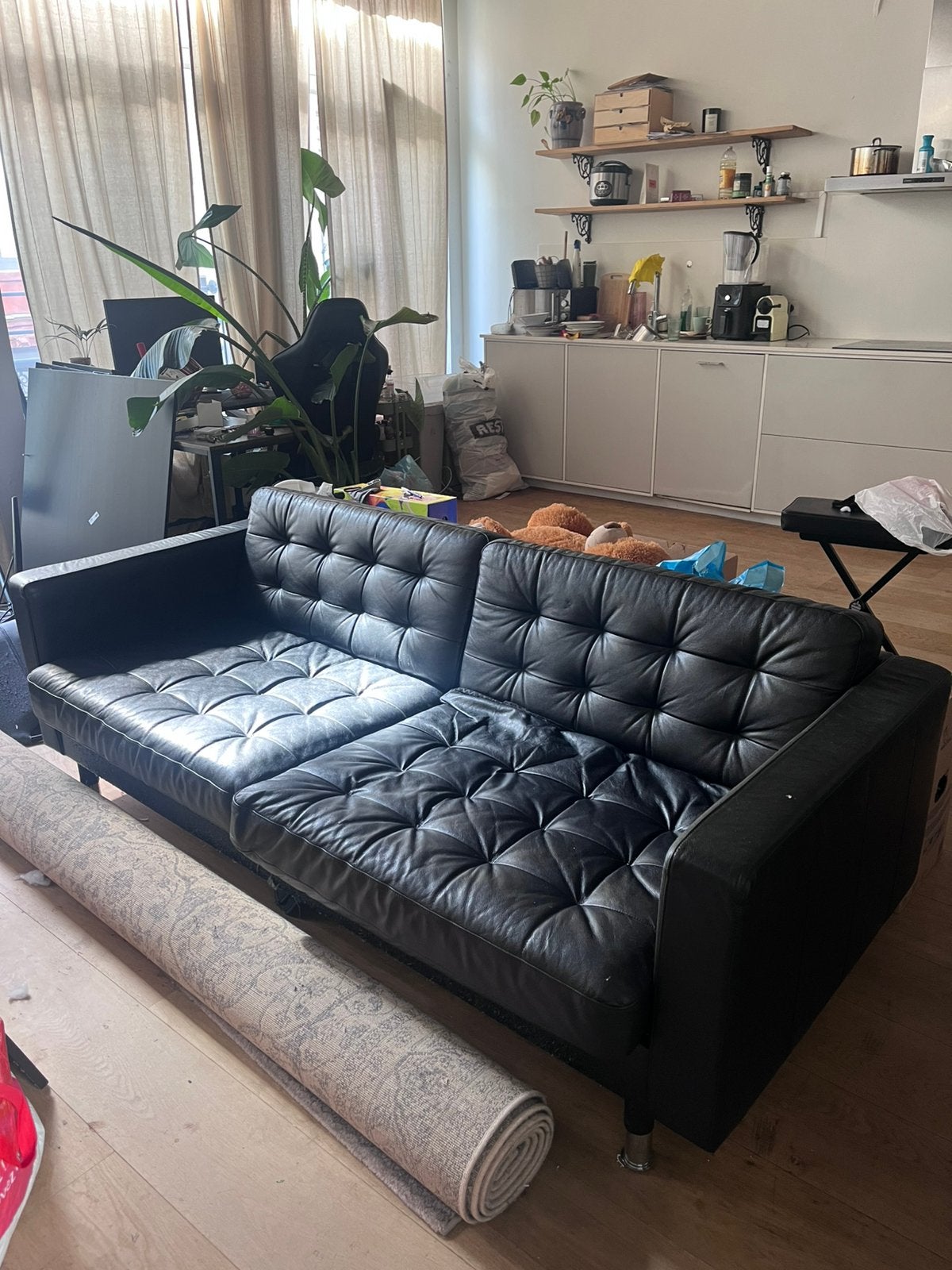 Zwarte leren ikea 2-zitsbank., Ophalen, Gebruikt, Kunststof, 150 tot 200 cm