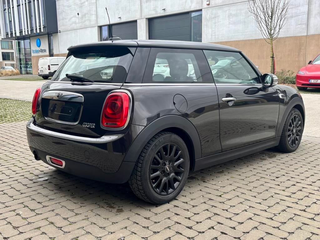 Mini Cooper, 4 zetels, Start-stop-systeem, Leder en Stof, Zwart