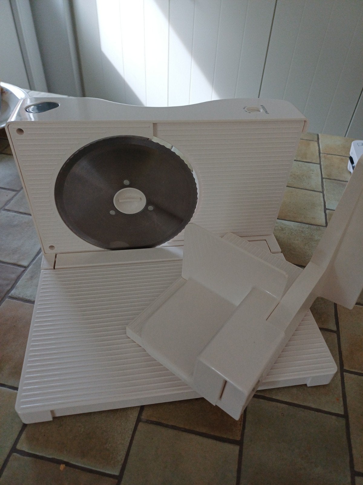 Broodbakmachine + handleiding en toebehoren en snijmachine, Elektronische apparatuur, 400 tot 800 gram deeg, Ophalen, Met timer
