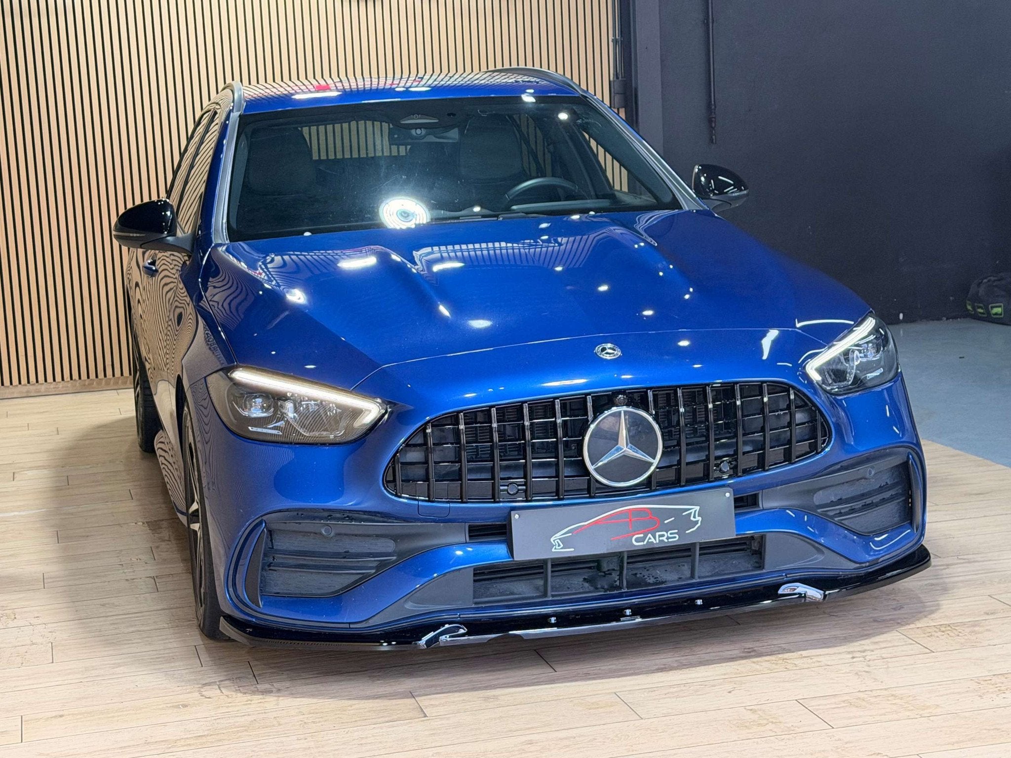 Mercedes-Benz C-Klasse 180 * BREAK * PACK AMG / LOOK 63 * 1E, Auto's, Automaat, Gebruikt, 4 cilinders, Blauw