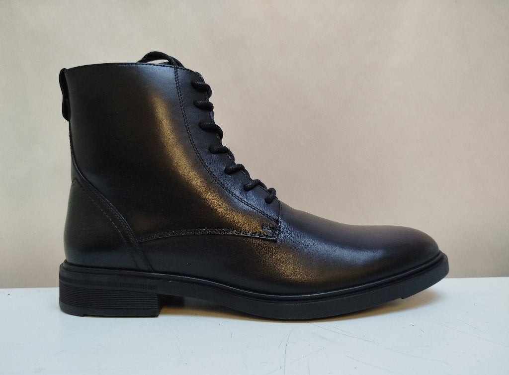 Lawrence Grey chelsea boot. maat: 42, Lawrence Grey, Zwart, Boots, Nieuw