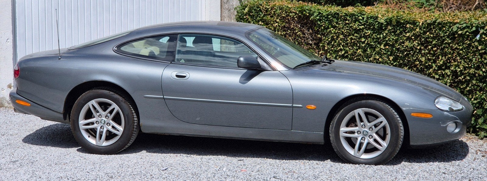Jaguar XK8 4.2benz boite auto V8 full opt PRÊT À IMMA 7999€, Autos, Achat, 219 kW, 4200 cm³, Carnet d'entretien