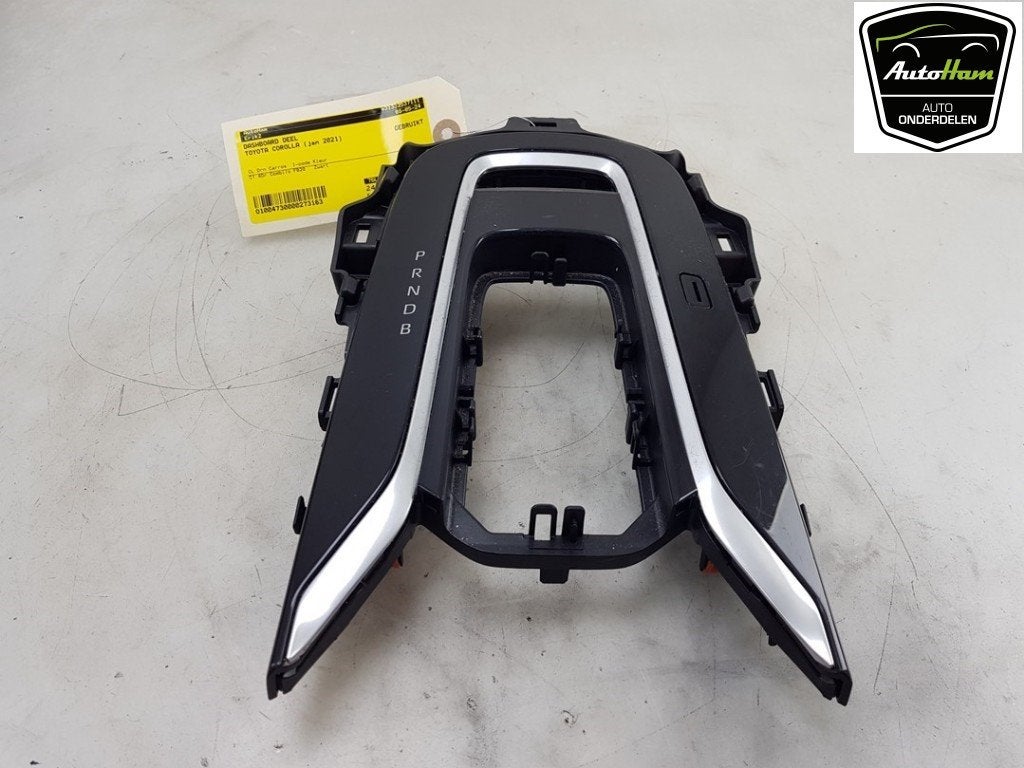 DASHBOARD DEEL Toyota Corolla Touring Sport (E21 / EH1), Gebruikt, Toyota