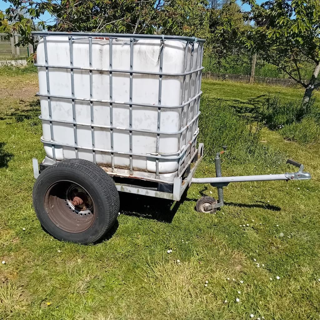 Waterval 1000l op karretje, Ophalen