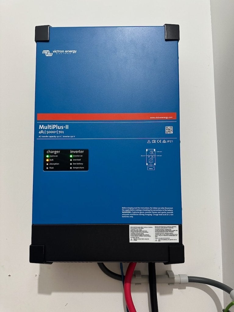 Victron Multiplus 2 5000 + 16kWh batterij, Zo goed als nieuw, 16 kWh