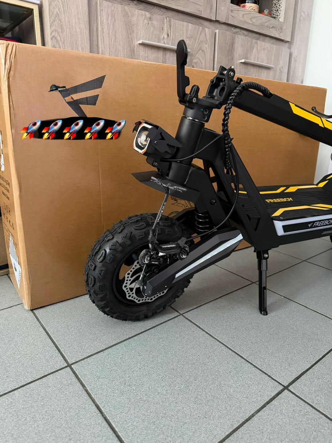 Nieuwe 60klm  elektrische scooters, Fietsen en Brommers, Ophalen, Zo goed als nieuw