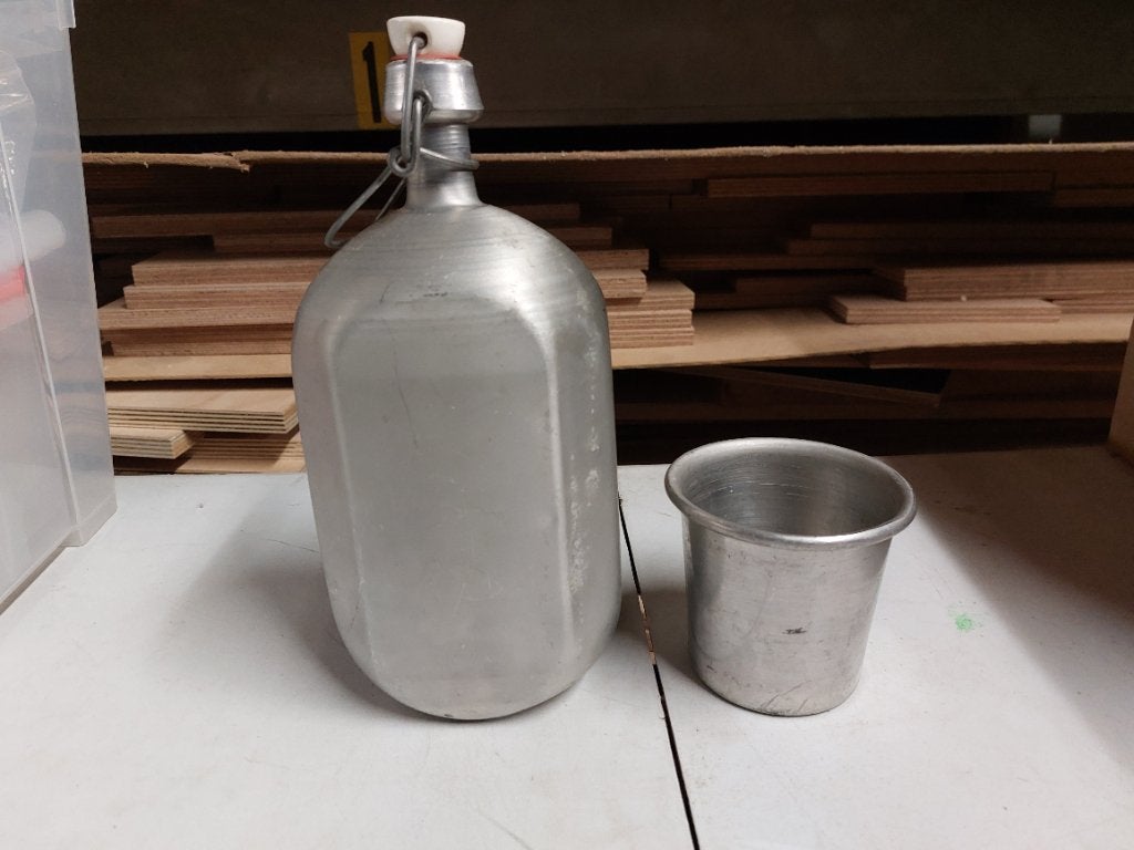 Gourde + verre métalliques, Caravans en Kamperen, Ophalen of Verzenden, Gebruikt