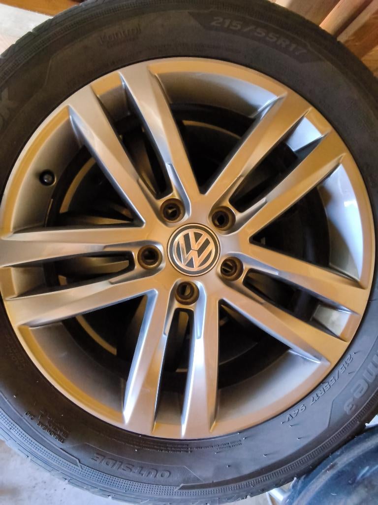 Borbet 17 inch velgen VW touran + hankook banden, Auto-onderdelen, Ophalen, 215 mm, Banden en Velgen, Nieuw
