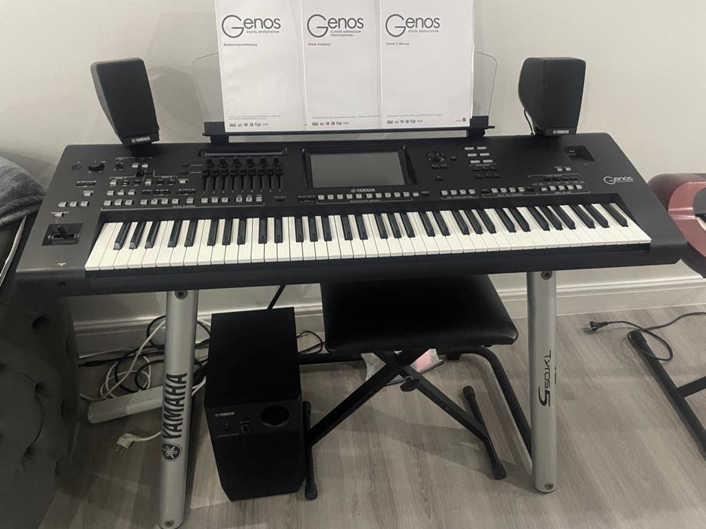 Yamaha Genos xxl compleet, Muziek en Instrumenten, Keyboards, Ophalen, Zo goed als nieuw, Yamaha, Met standaard