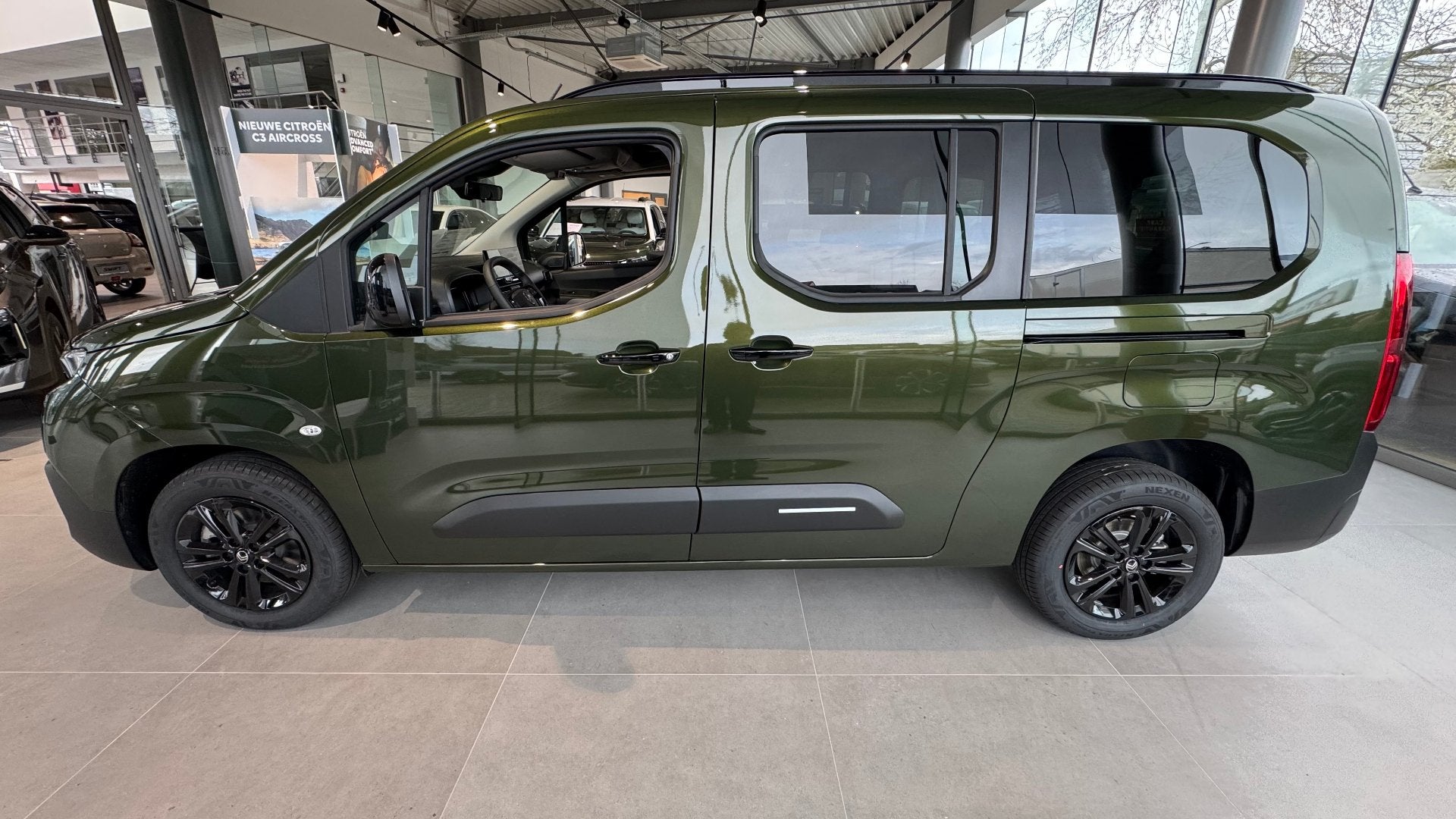 Citroën Berlingo Taille XL 1.5 BlueHDi 130 S&S BVM6 MAX, Autos, Achat, Capteur de stationnement, Entreprise, 7 places