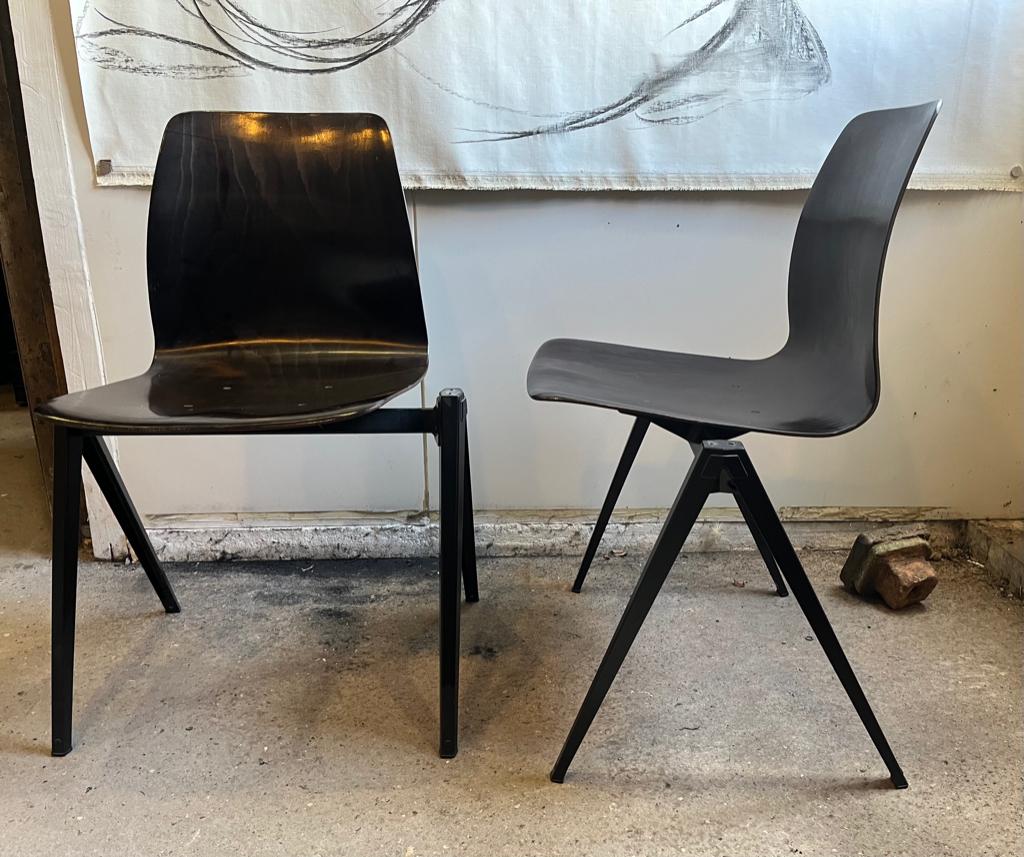 6 stapelbare stoelen hout en metaal prijs voor de 6, Ophalen, Bruin, Vintage, Zo goed als nieuw