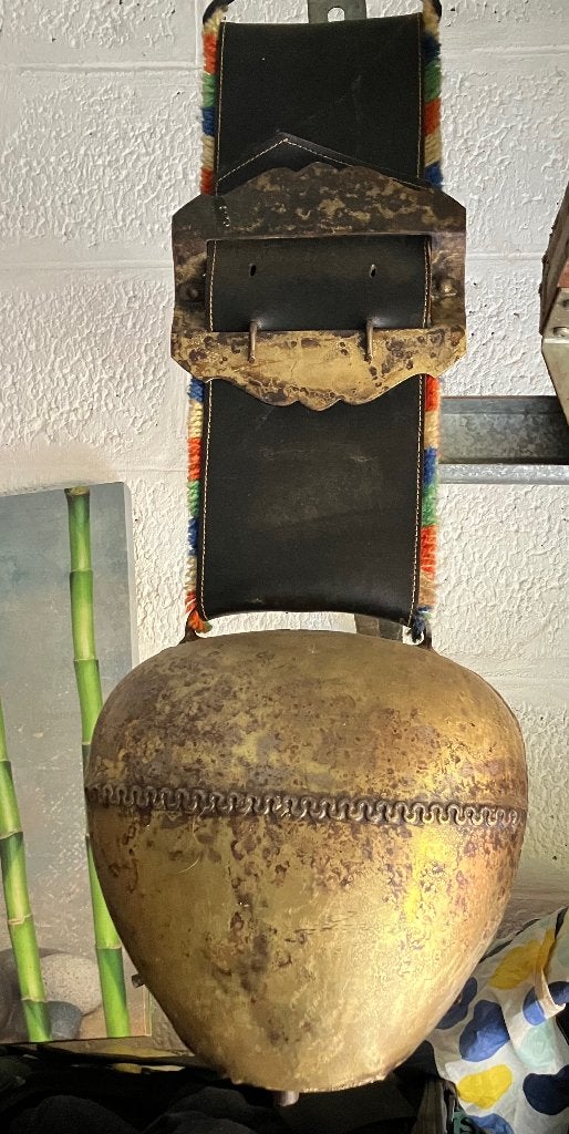 cloche de vache, Enlèvement, Bronze