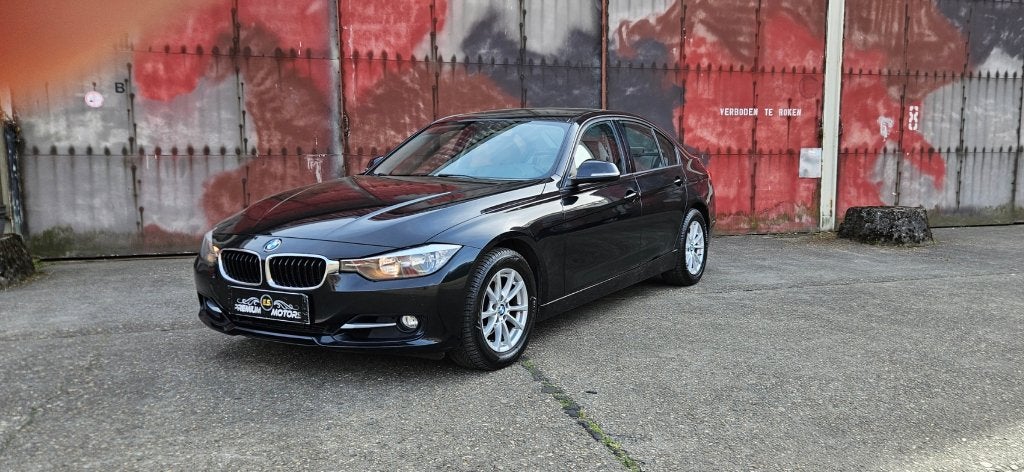 BMW 320iA SPORTLINE NAVI PROFF/INDIVIDUAL LEDER/FULL SERVICE, Autos, Beige, Entretenue par le concessionnaire, Automatique, Série 3