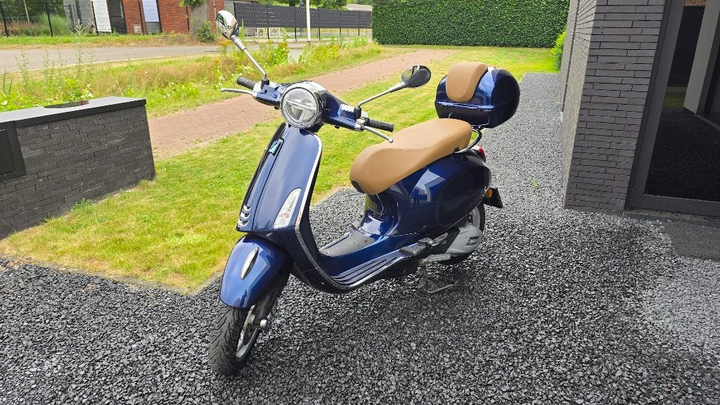 Vespa Primavera 125, Fietsen en Brommers, Scooters | Vespa, Gebruikt, Benzine, Ophalen