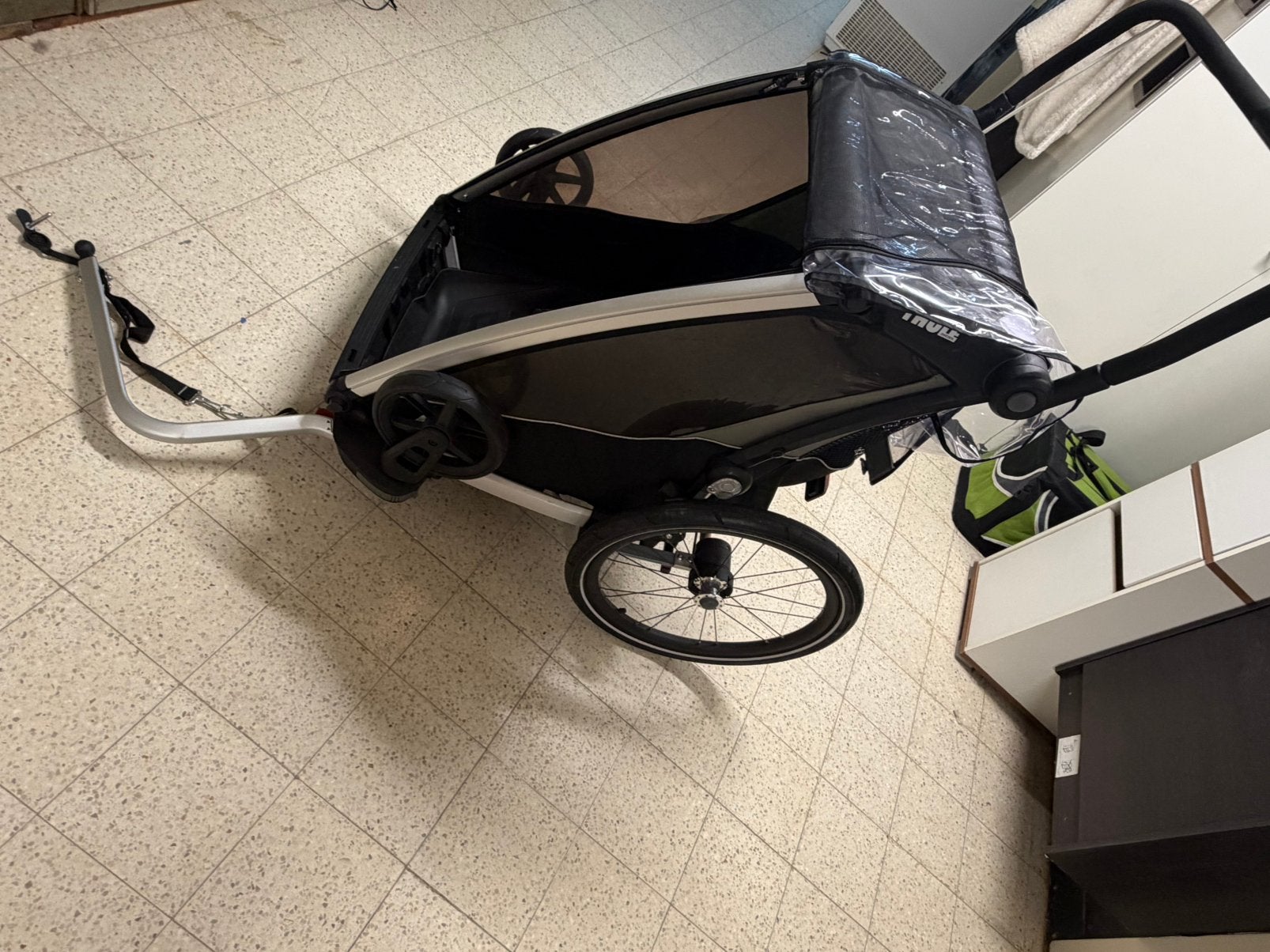 Thule Chariot Lite 2 (2025) als nieuw, Fietsen en Brommers, Fietsaccessoires | Aanhangwagens en Karren, Zo goed als nieuw, Ophalen