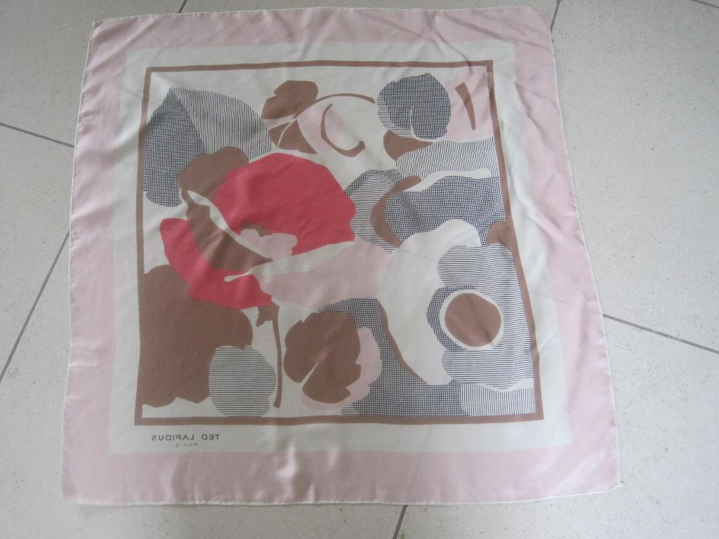 vintage sjaal Ted Lapidus, Kleding | Dames, Ophalen of Verzenden, Sjaal