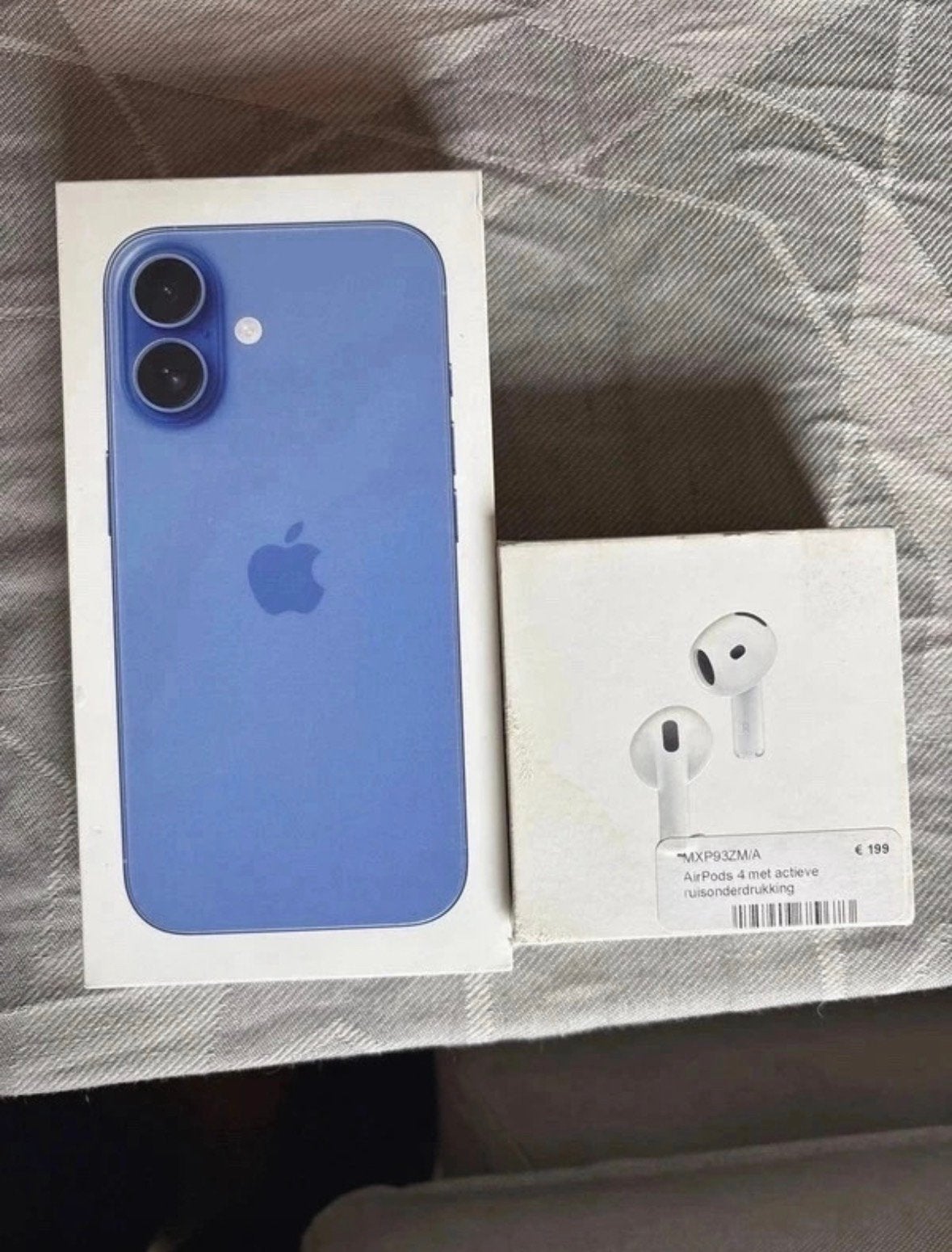Iphone 16, 256gb + Airpods 4 (ANC), Blauw, IPhone 16, Ophalen of Verzenden, Zo goed als nieuw