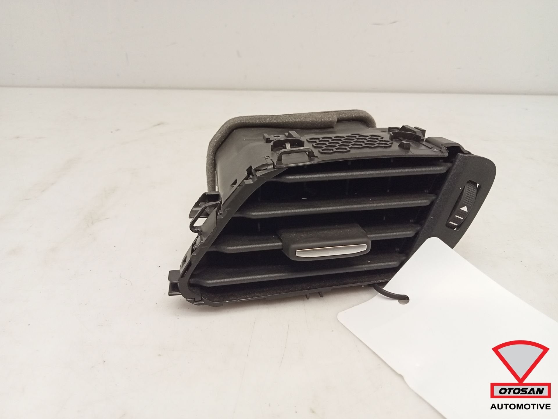 Ford Fiesta MK8 Luchtrooster Rechts Dashboard H1BBA018B08, Auto-onderdelen, Gebruikt, Info@ford.com, Ford, Ford Motor Company