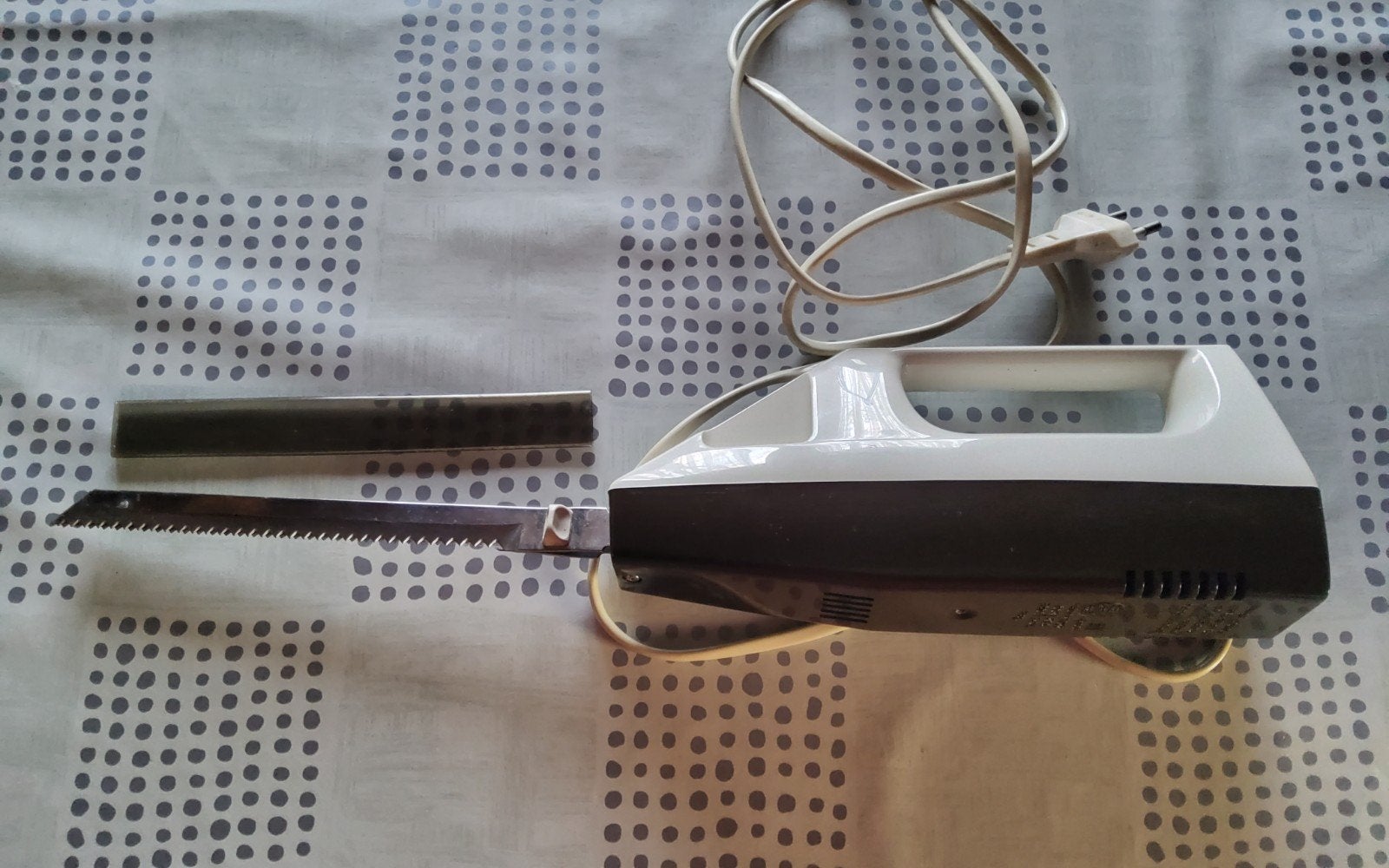 Nieuw electrisch mes moulinex, Snijmachine, Ophalen, Nieuw, Wit