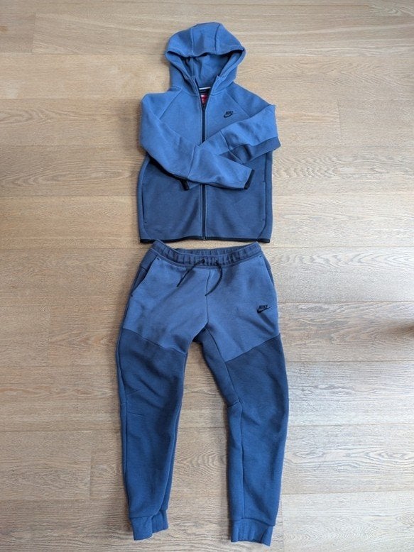 homme - tenue running Nike Tech Fleece - taille XS (158-170), Vêtements | Hommes, Enlèvement, Comme neuf, Taille 46 (S) ou plus petite