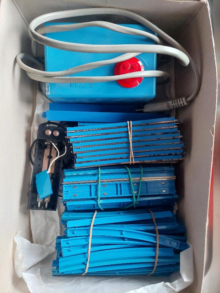 Voie ferrée Lego + transformateur, Enfants & Bébés, Jouets | Duplo & Lego, Enlèvement ou Envoi, Utilisé, Lego