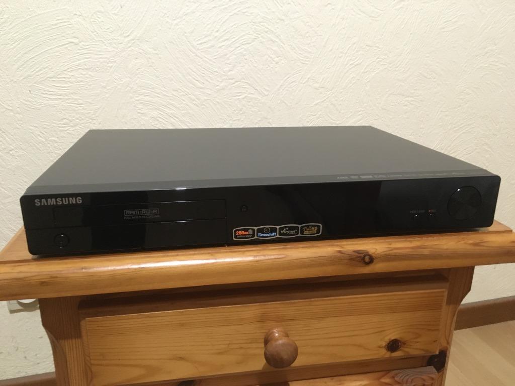 lecteur-enregistreur samsung DVD-HR775 , excellent etat., TV, Hi-fi & Vidéo, Télévisions, Comme neuf, Samsung, Enlèvement