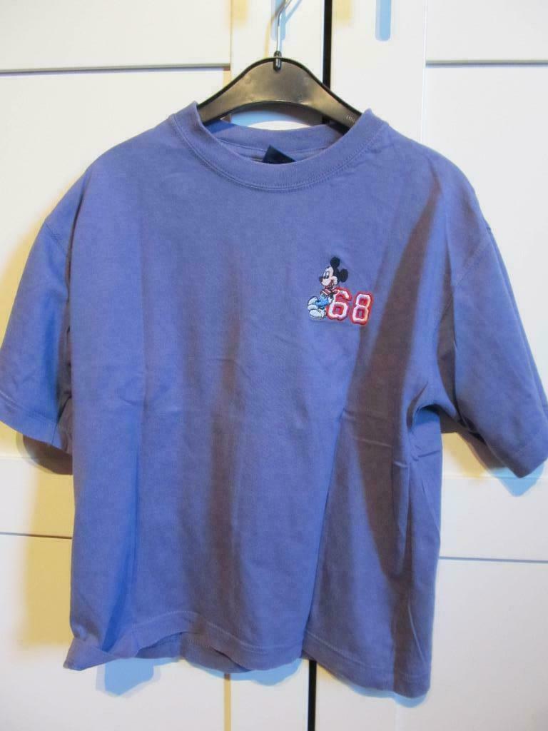 2 T-shirts maat 128 korte mouw Disney, Enlèvement ou Envoi, Utilisé, Garçon, Chemise ou À manches longues