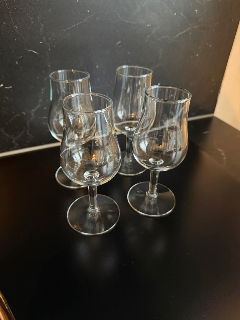 4 porto glazen, Ophalen, Zo goed als nieuw