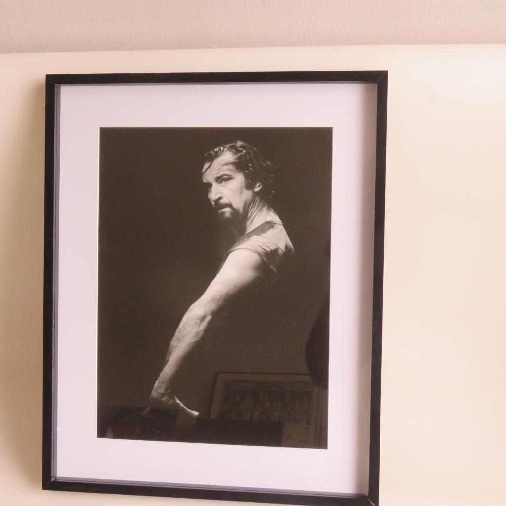 Kunstfoto Maurice Béjart, Antiek en Kunst, Kunst | Tekeningen en Fotografie, Ophalen of Verzenden