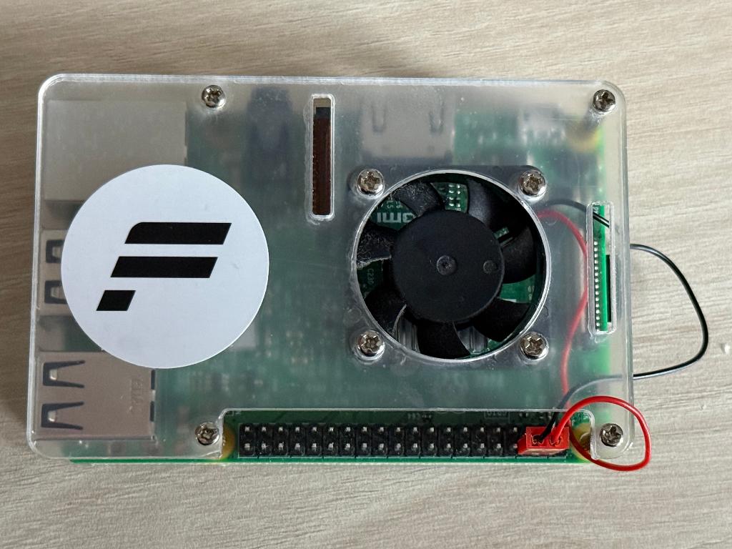 Raspberry PI 3B met case, fan en camera, Ophalen of Verzenden, Gebruikt