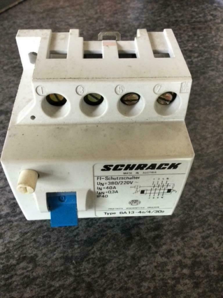 DIFFIRENCIEEL 40A 0,3A, Bricolage & Construction, Enlèvement, Comme neuf, Interrupteur