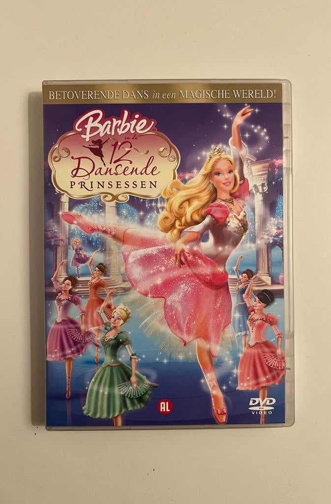 DVD: Barbie en de 12 dansende prinsessen, Cd's en Dvd's, Ophalen, Zo goed als nieuw, Tekenfilm