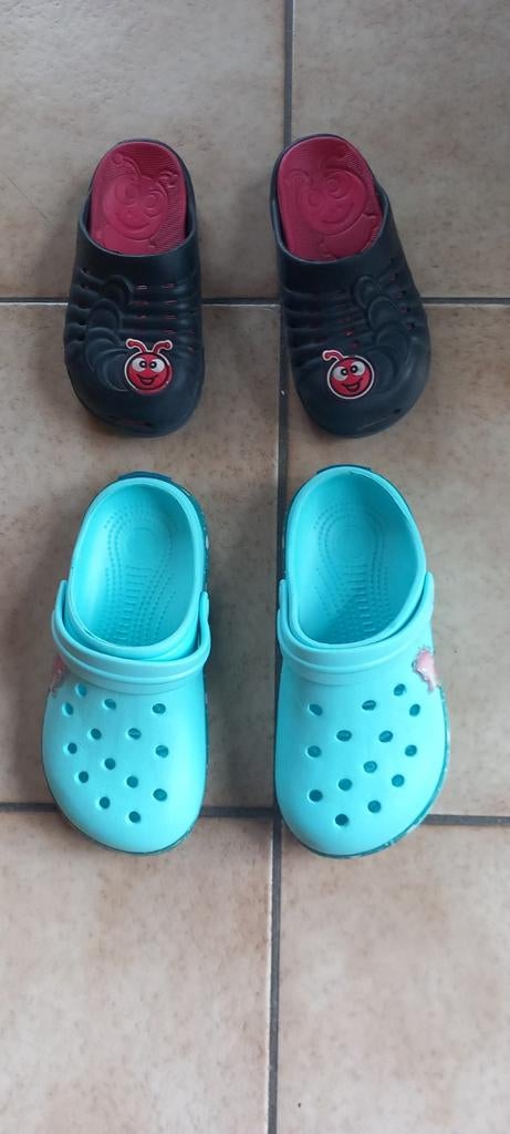 2 paar Crocs voor kinderen maat 29/11 en maat 28, Kinderen en Baby's, Jongen of Meisje, Overige typen, Ophalen of Verzenden, Zo goed als nieuw