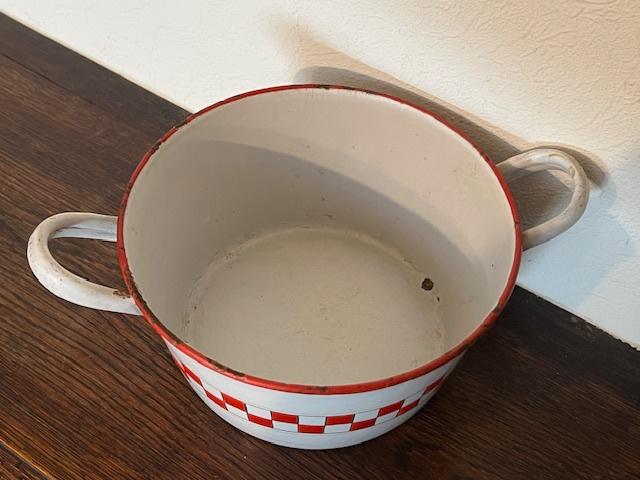Oude geëmailleerde Franse kookpot wit rood motief, Antiek en Kunst, Ophalen