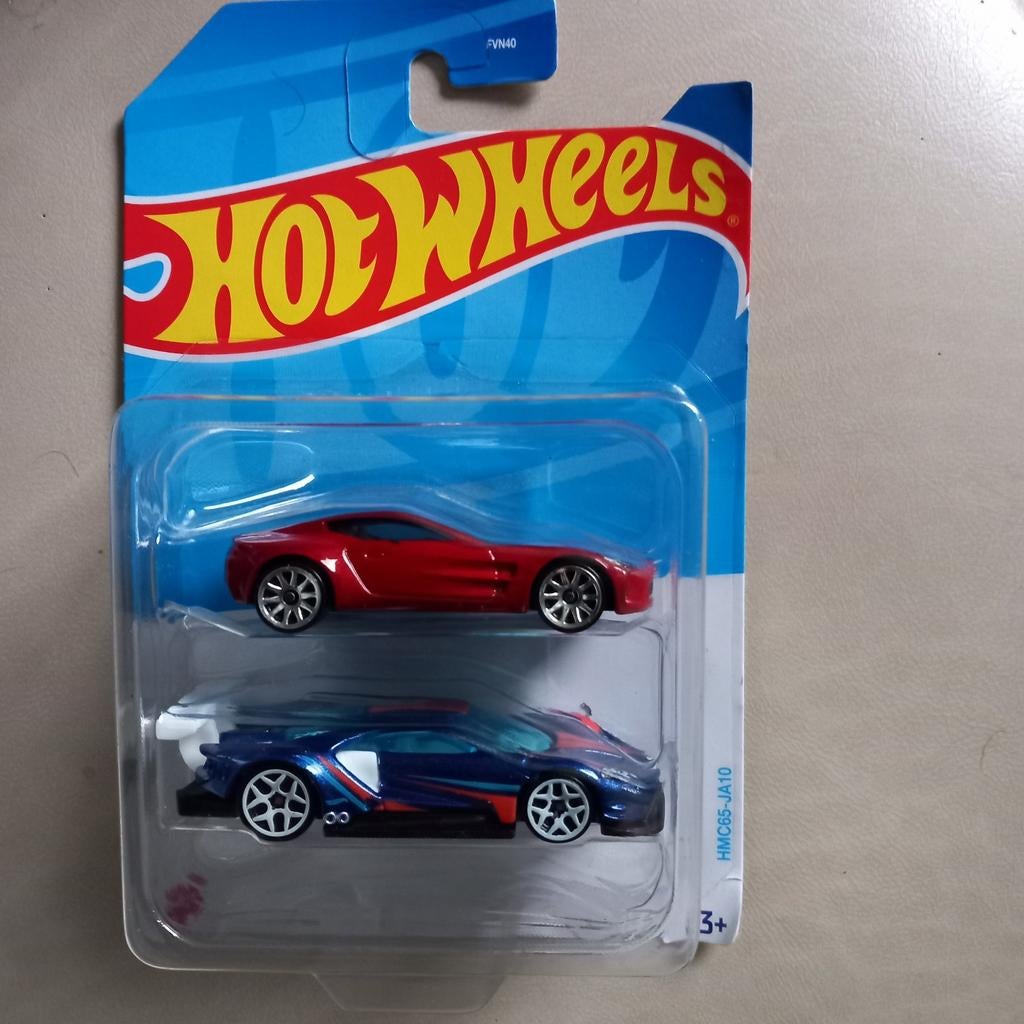 HOT WHEELS NEUVES À 6€ ASTON MARTIN+FORD, Enlèvement, Neuf, Voiture