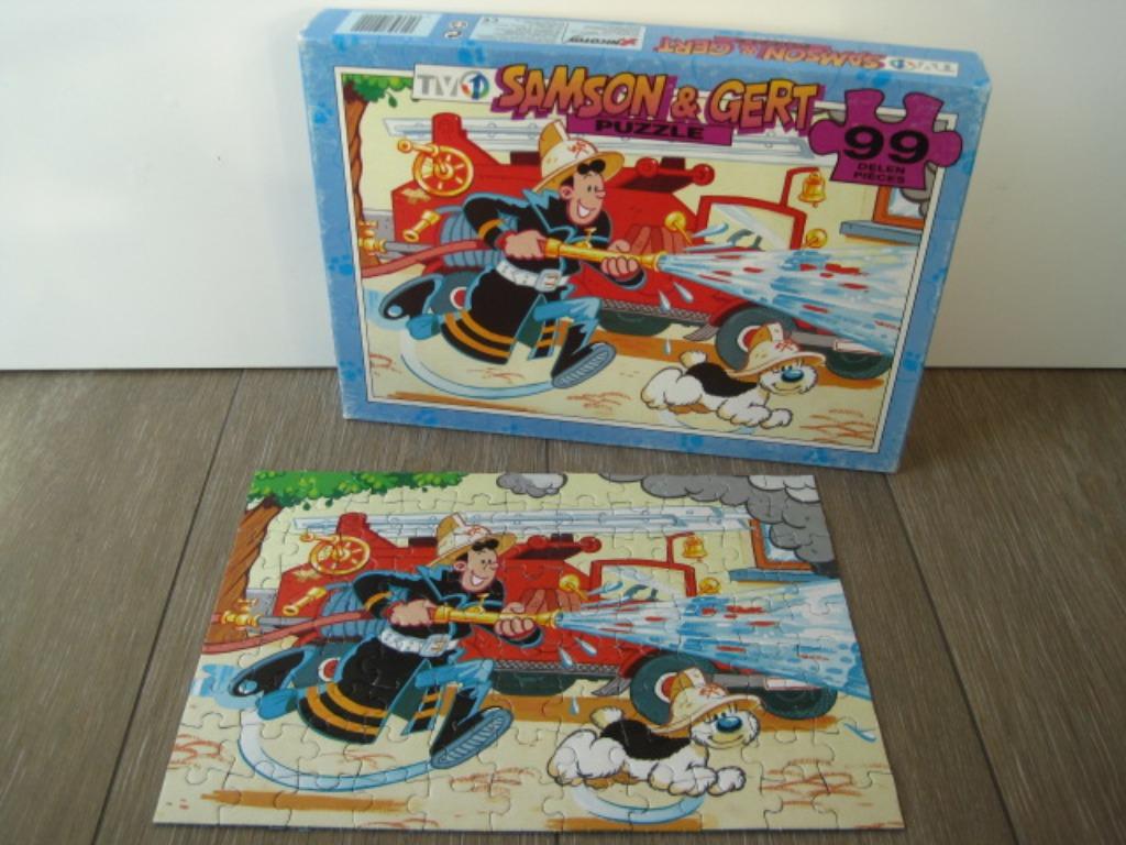 Puzzel Samson en Gert bij de brandweer 99 stukjes, Kinderen en Baby's, Ophalen of Verzenden, Meer dan 50 stukjes, Gebruikt, 6 jaar of ouder