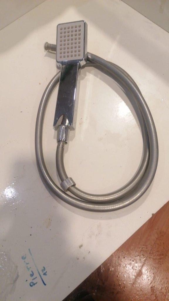 Pomme de douche avec flexible de 1,5 m, Enlèvement, Comme neuf, Autres types, 100 à 150 cm