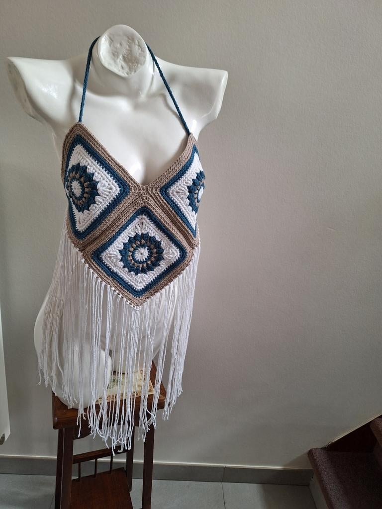 Gehaakt halter topje granny square bikini model blote rug, Maat 38/40 (M), Blauw, Nieuw, Ophalen of Verzenden