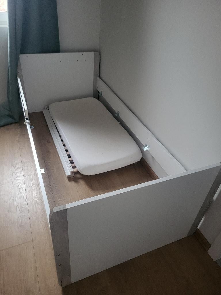 Meegroeibed wit 120x60 en 200x90, Sommier à lattes, Enlèvement, 180 cm ou plus, 85 à 100 cm